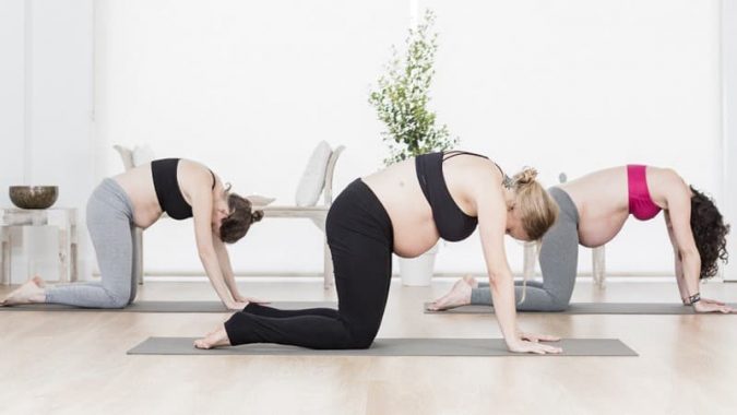 beneficios yoga para embarazadas